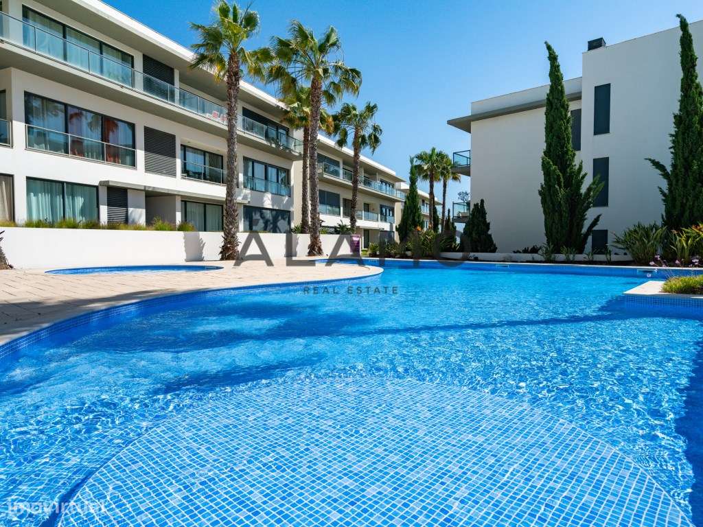 Fabuloso Apartamento T3 com vista mar-6