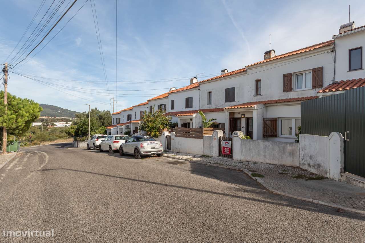 Moradia em Banda T2 em Manique de Cima – Sintra-27