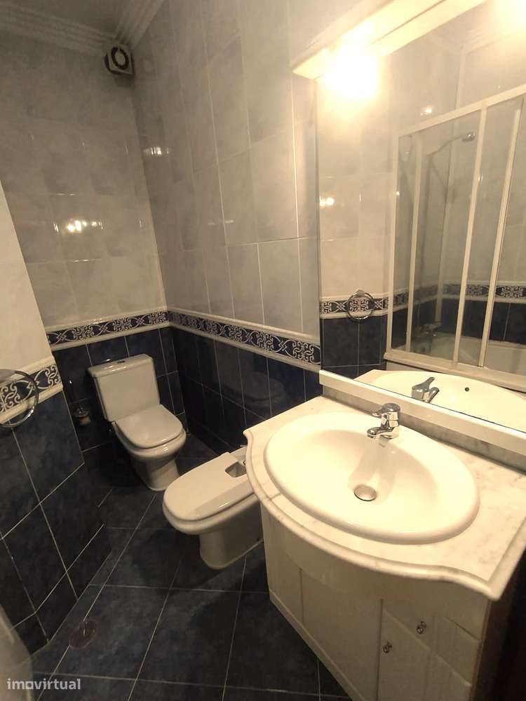 Andar de Moradia T3 c/ Terraço - Campanhã - Porto-16