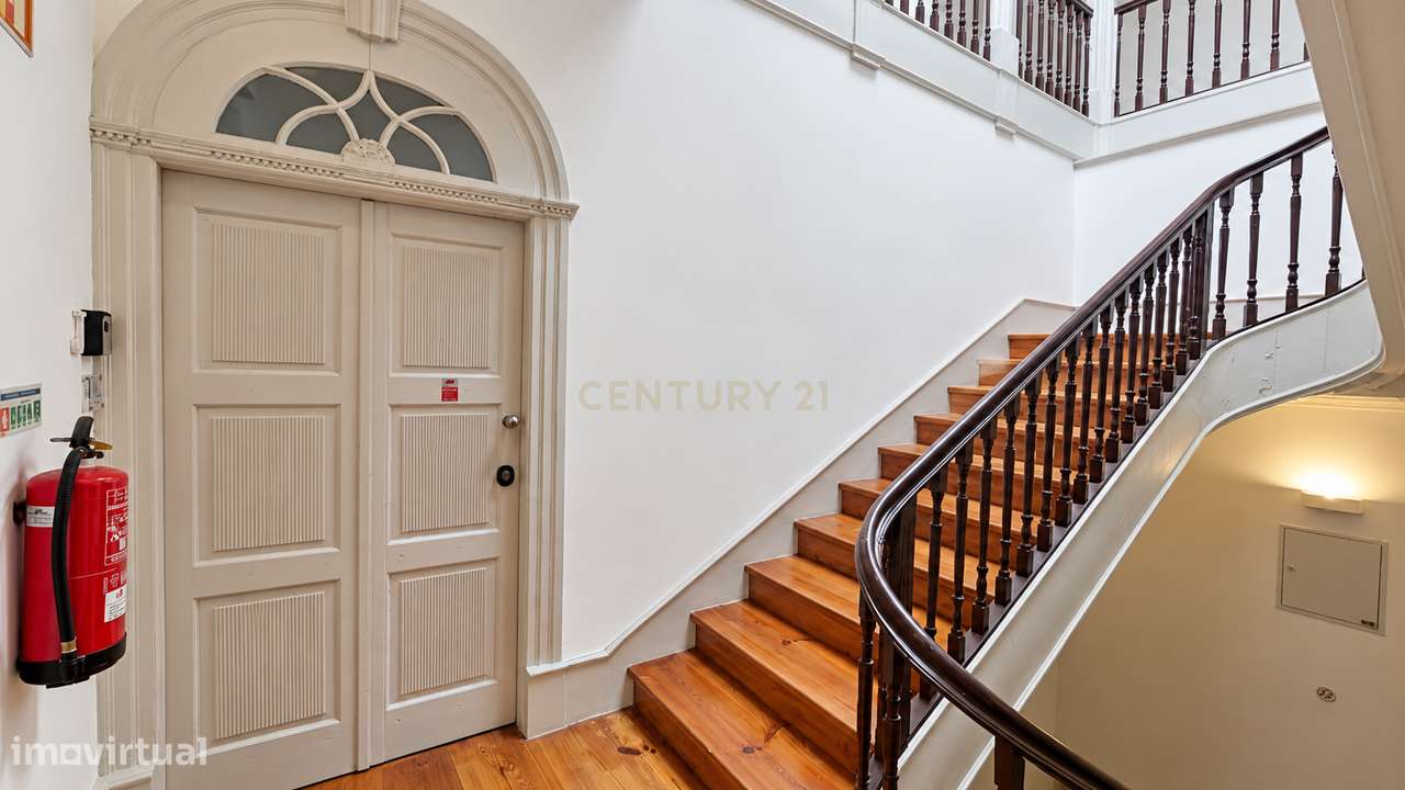 Apartamento T0 | 60 m² | Alojamento Local ativo | Porto-17