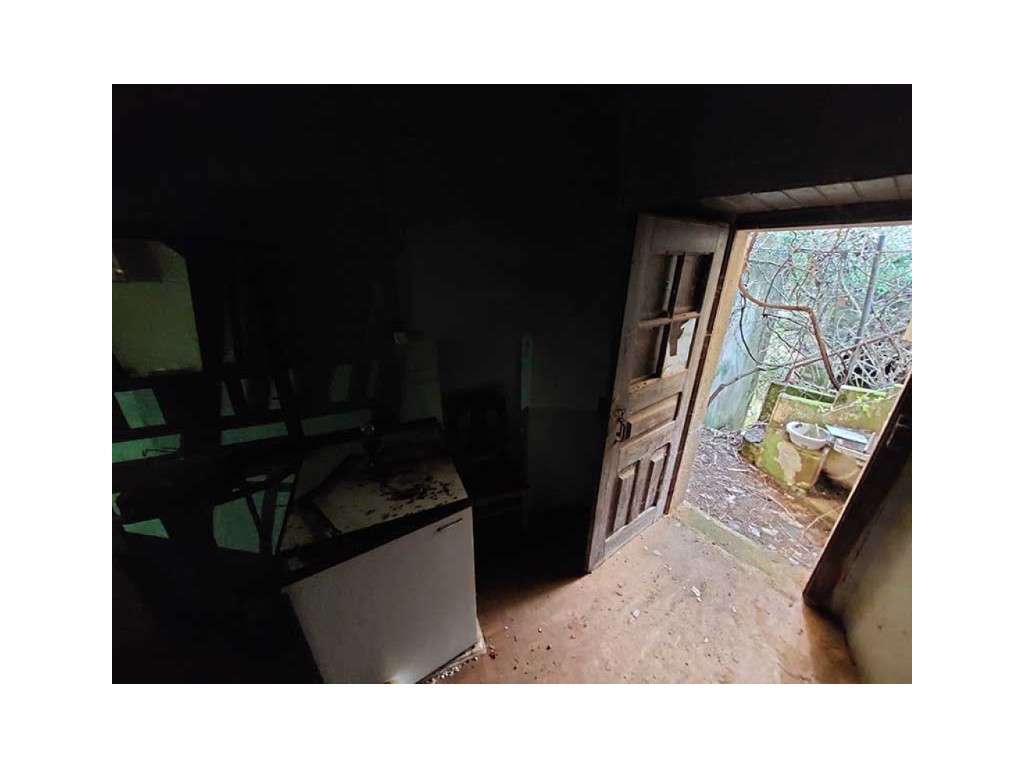 Moradia T3+1 situada em Vale Benfeito, perto da Merceana, concelho ...-20