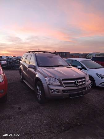 Dezmembram Mercedes GL 420 CDI, 4Matic, an 2007, 4.0 Diesel V8, cutie Automata - 2