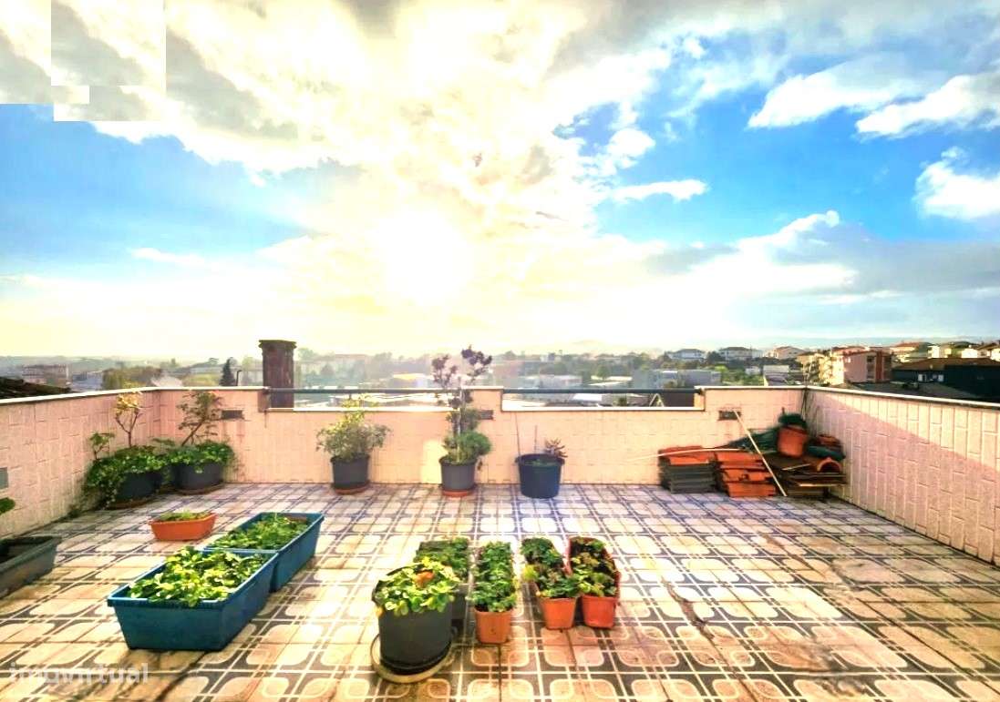 Andar de Moradia T3 c/ Terraço - Campanhã - Porto-12