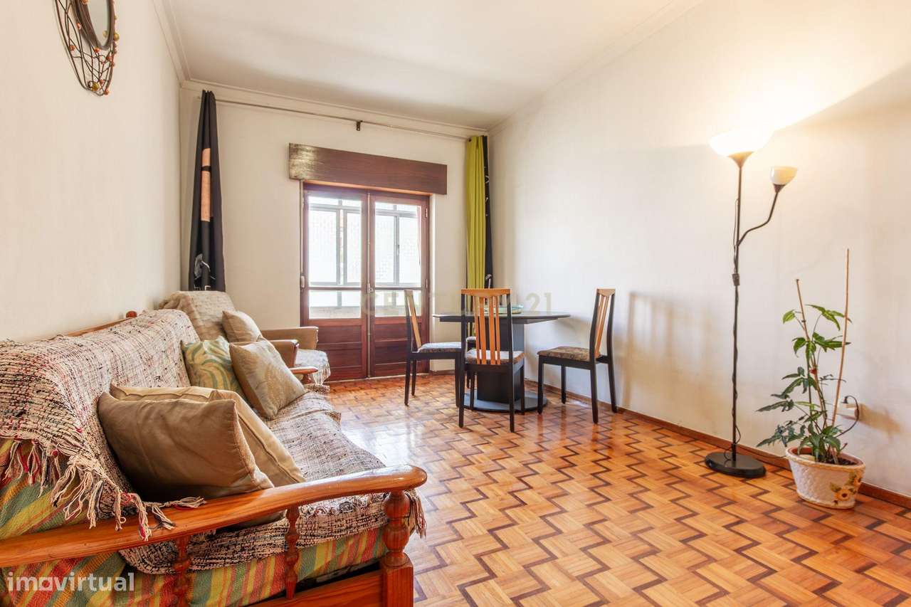 Apartamento T2 em Casquilhos (Alto do Seixalinho) – Barreiro-6