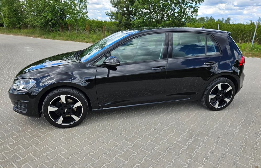 Volkswagen Golf VII 1.6 TDI BlueMotion Technology Comfortline 2016