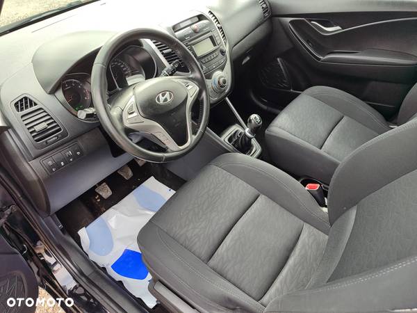 Hyundai ix20 1.4 blue Comfort - 14