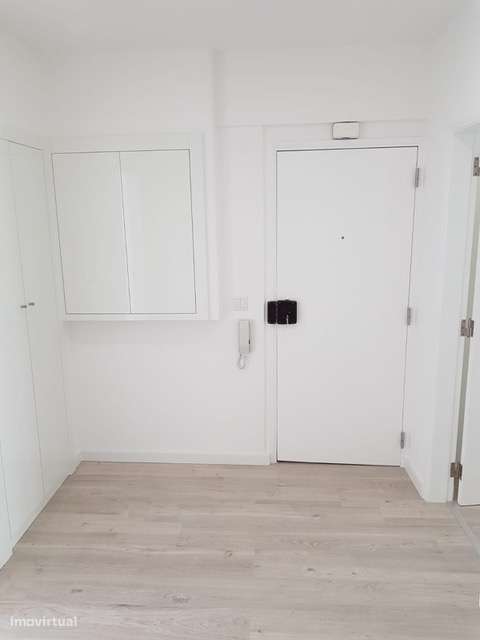 Apartamento, 2 quartos, Loures, Loures - Grande imagem: 4/12