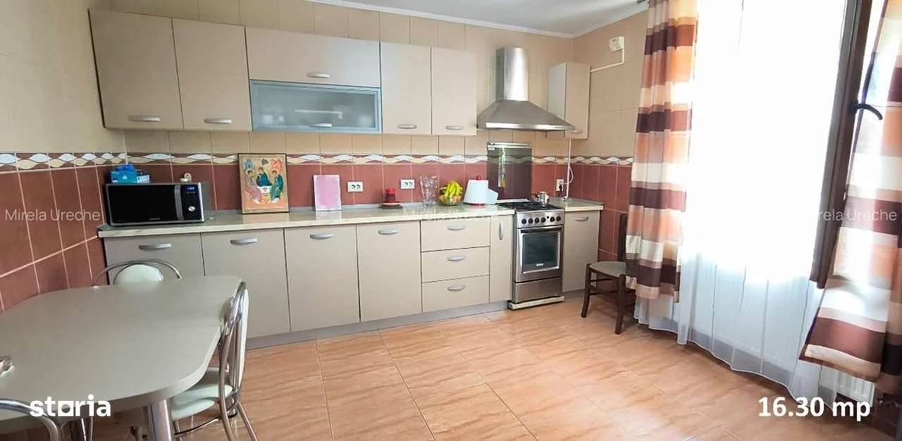 Casă spațioasă în Otopeni, 7 camere, cu acces direct DN1-3