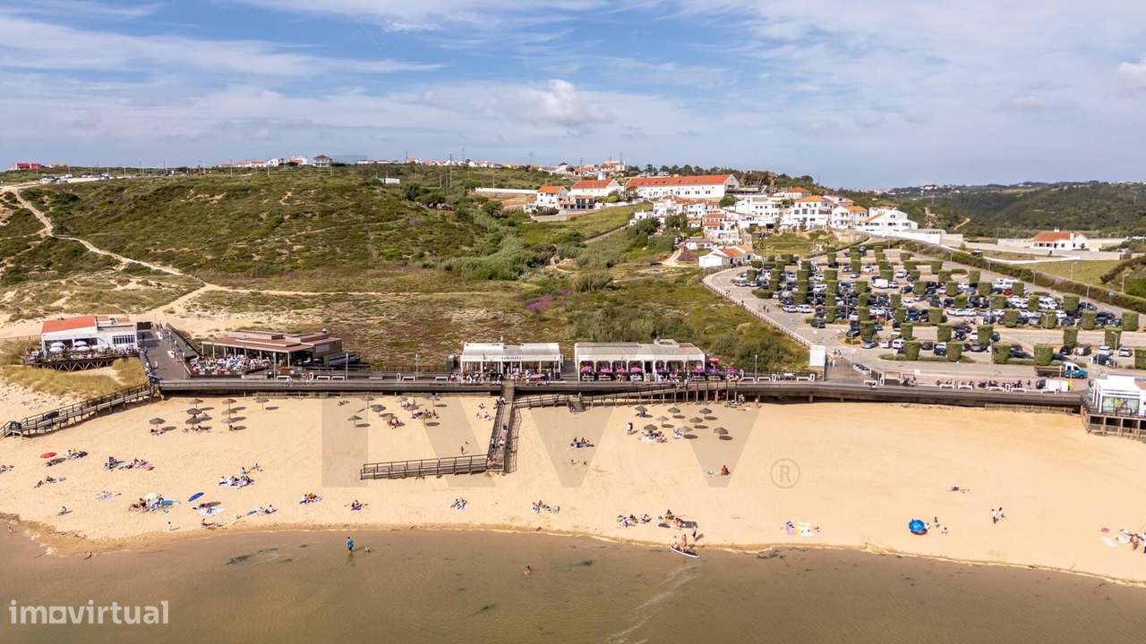 Foz do Lizandro e o Sonho de Viver na Praia | Moradia com Vista Mar e-55