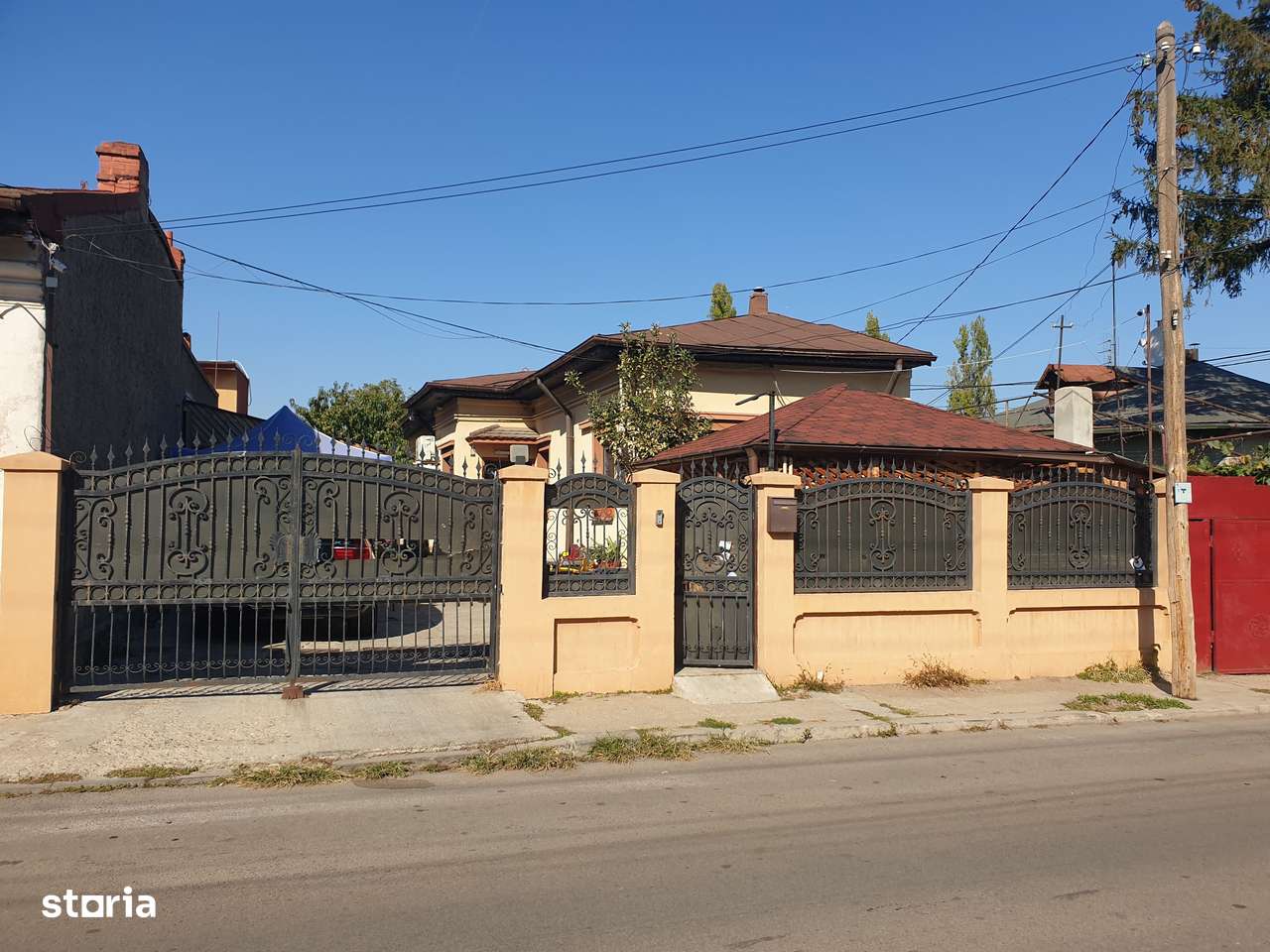 Progresul-in spatele spitalului Marius Nasta - Imagine principală: 1/6