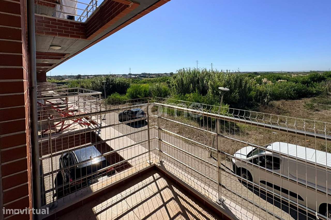 ✨ T2 com varandas, estacionamento e churrasqueira – Praia da Vaguei...-8