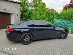 BMW Seria 7 750i - 7