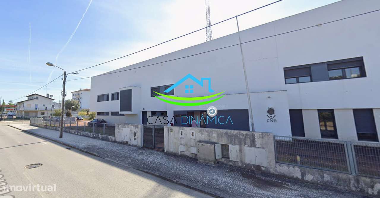 Apartamento T2 com garagem no centro de Soure-14