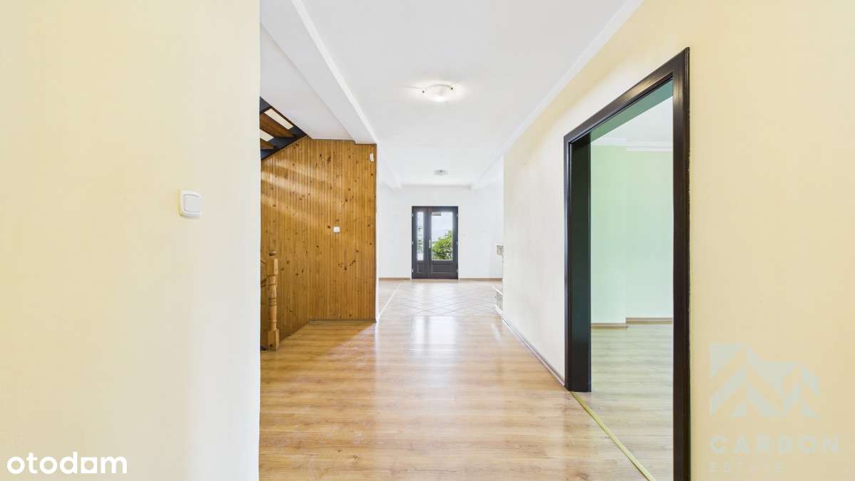 Duży dom idealny dla rodziny - cisza i spokój-4