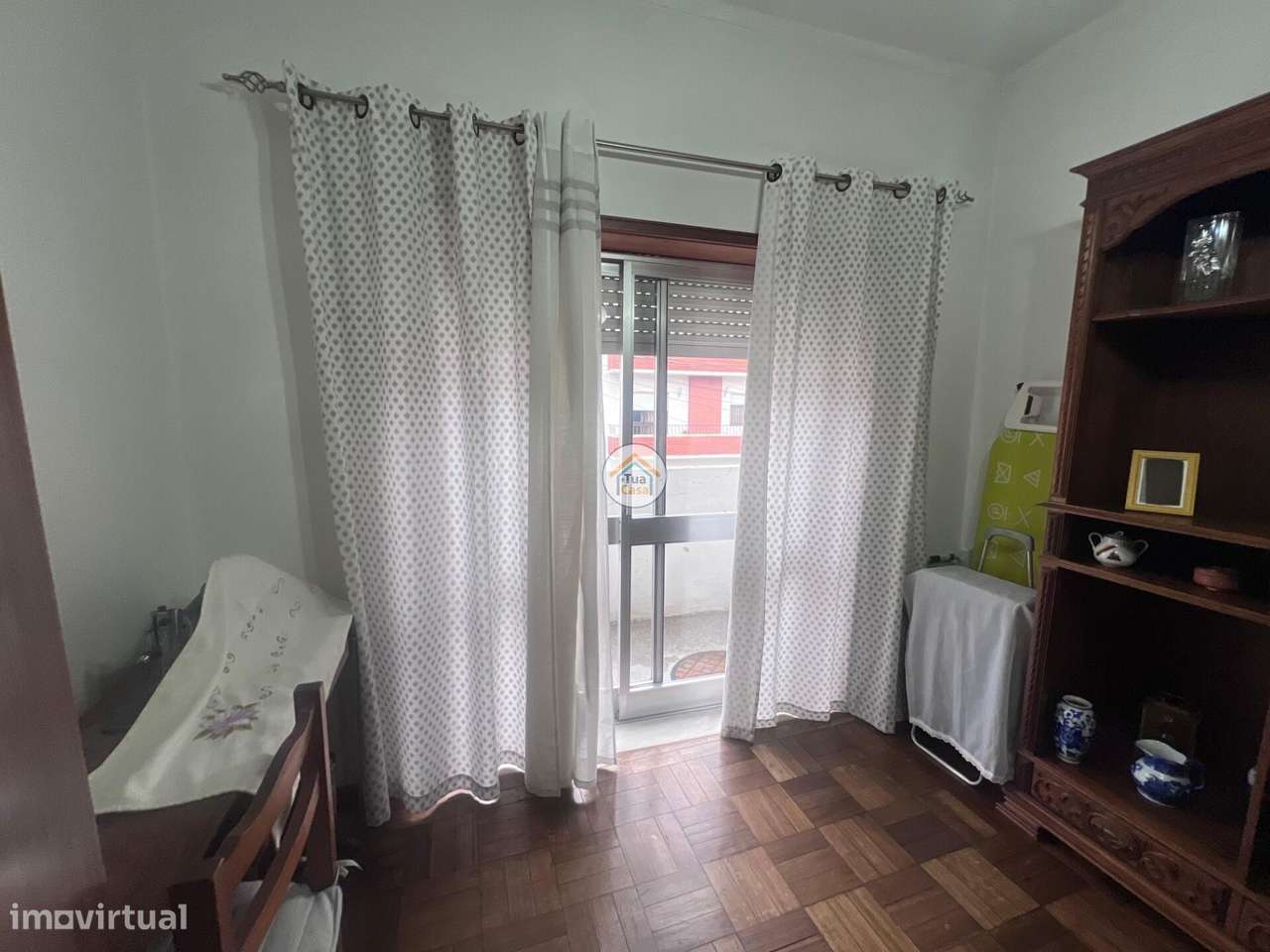 MORADIA EM VALBOM T2+T2 COM JARDINS E ESPAÇOS EXTERIORES _ OPORTUNIDAD - Grande imagem: 4/26