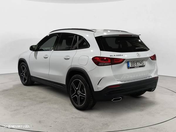 Mercedes-Benz GLA 200 d AMG Line - 4