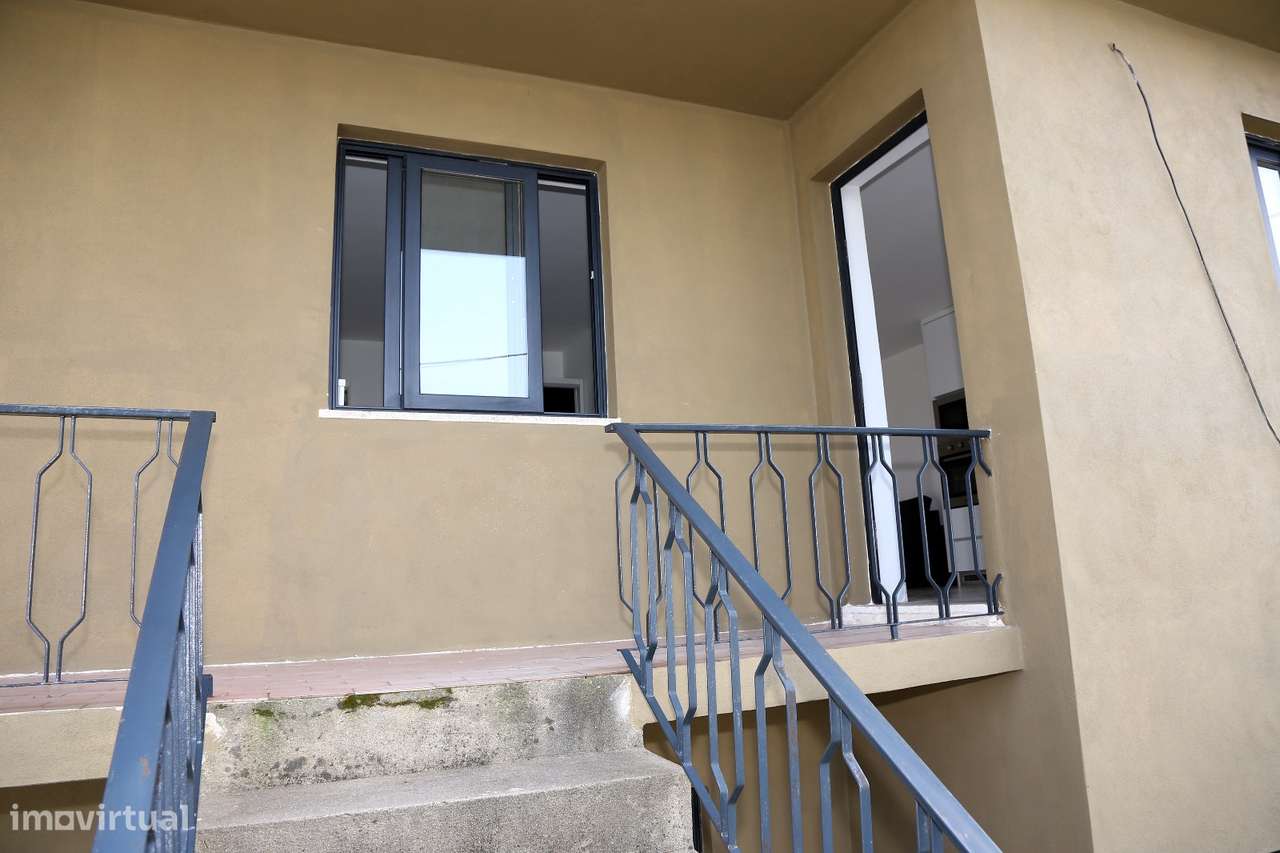 Andar Moradia T2 Venda em Lustosa e Barrosas (Santo Estêvão),Lousada - Grande imagem: 5/16