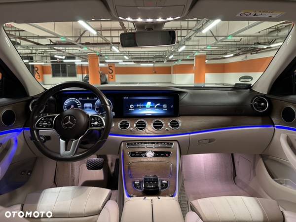 Mercedes-Benz Klasa E 300 d 9G-TRONIC Exclusive - 15