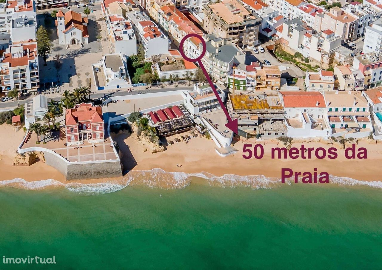 Totalmente renovado - T2 a 50 metros da Praia e com Vista Mar