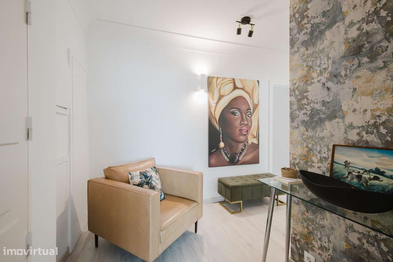 Apartamento T2 com Elevador em Zona Central de Alcabideche | 2 km...-6