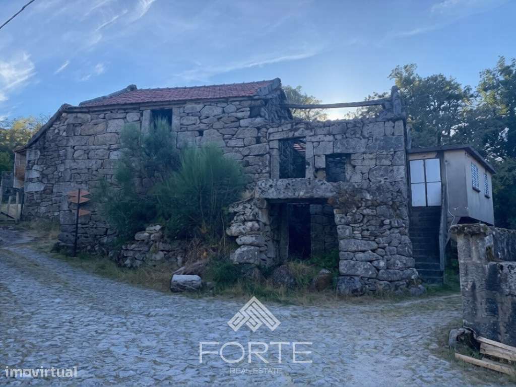 Moradia para recuperar em Aldeia de Varziela - Grande imagem: 5/5