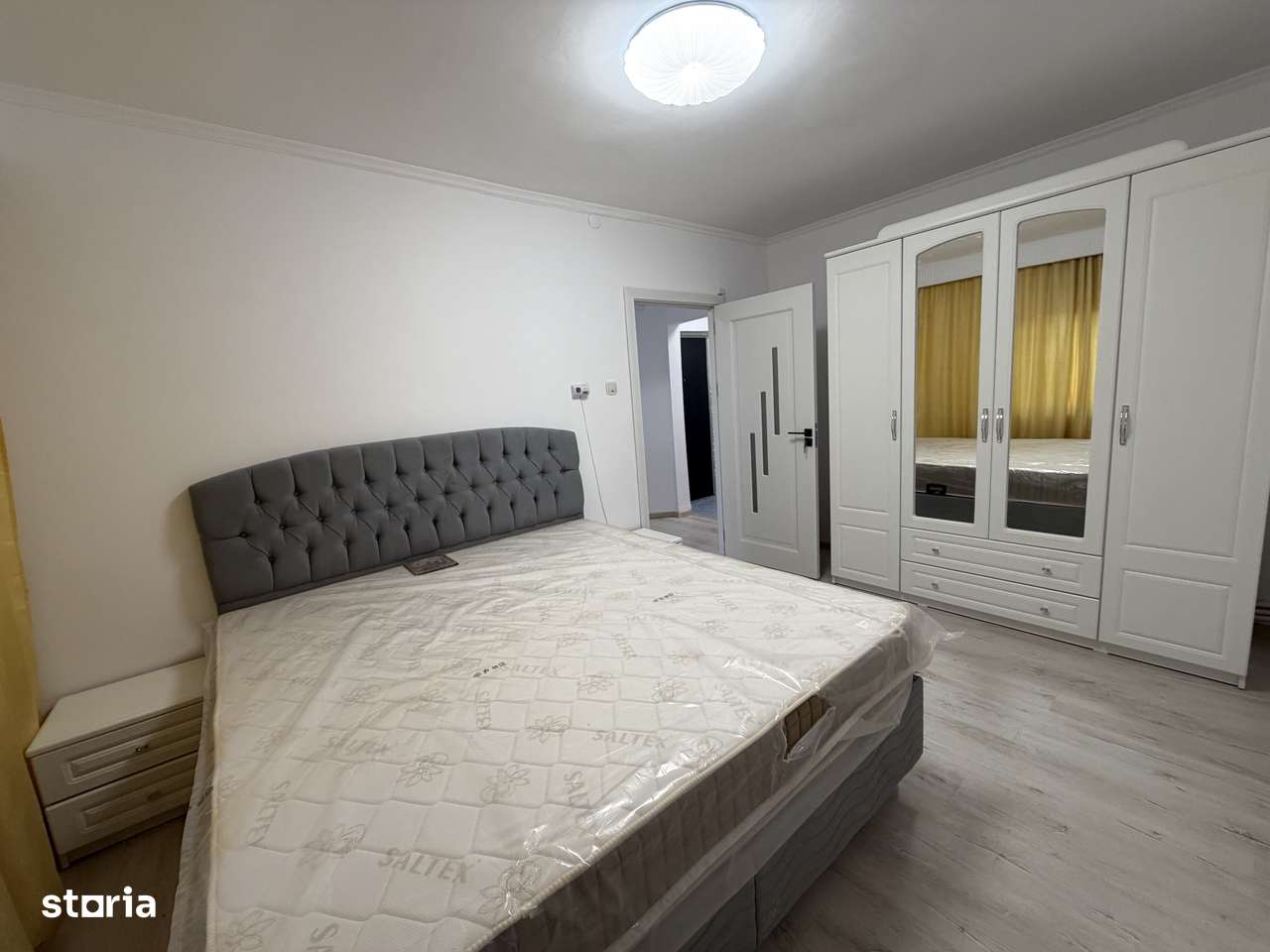 Garsoniera Mioveni, M-uri, parter, Mobilata si Utilata, renovata - Imagine principală: 1/6