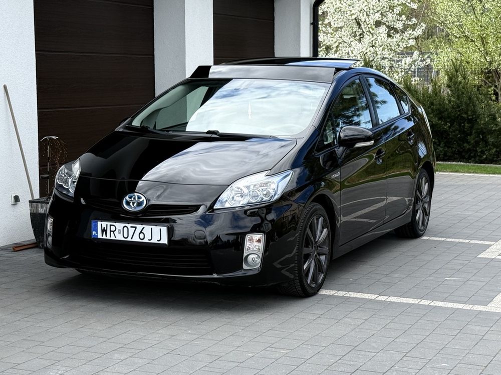 Toyota Prius III (Hybrid) 2010