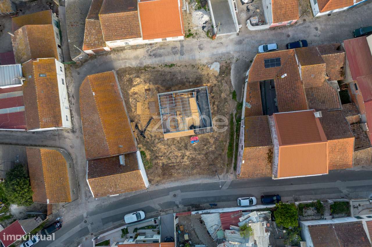 Moradia em Construção c/ Projeto Arquitetura e Especialidades - Grande imagem: 3/3