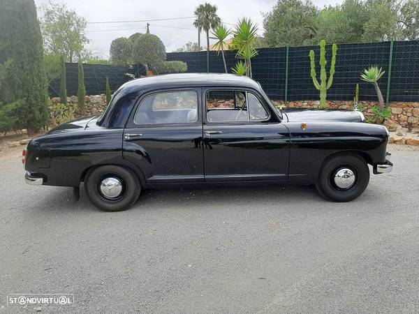 Mercedes-Benz 180 - 2