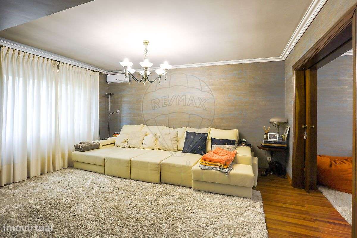 Moradia T4 para venda-3