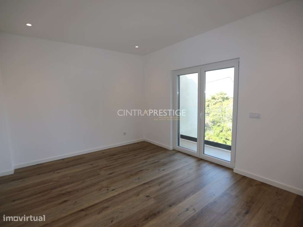 Nova Moradia T4 com Sótão e Cave - Lourel, Sintra-22