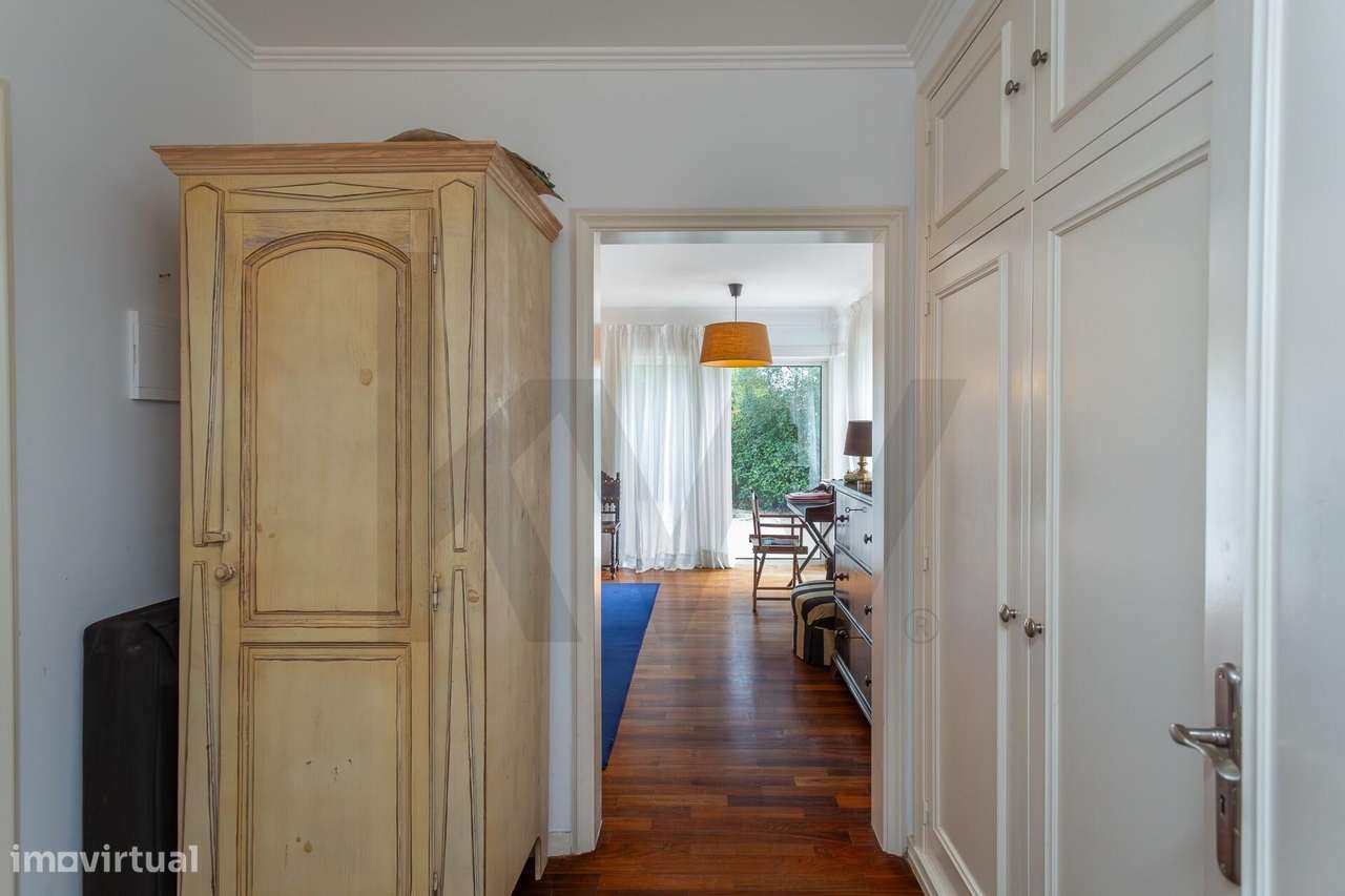 Moradia de Luxo T3 + 1 com Piscina e Jardim Privado em Alcabideche, Ca-37