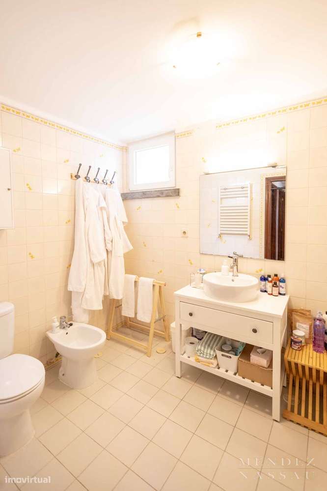 Private Estate - Multi Family - Estoril Villa-4