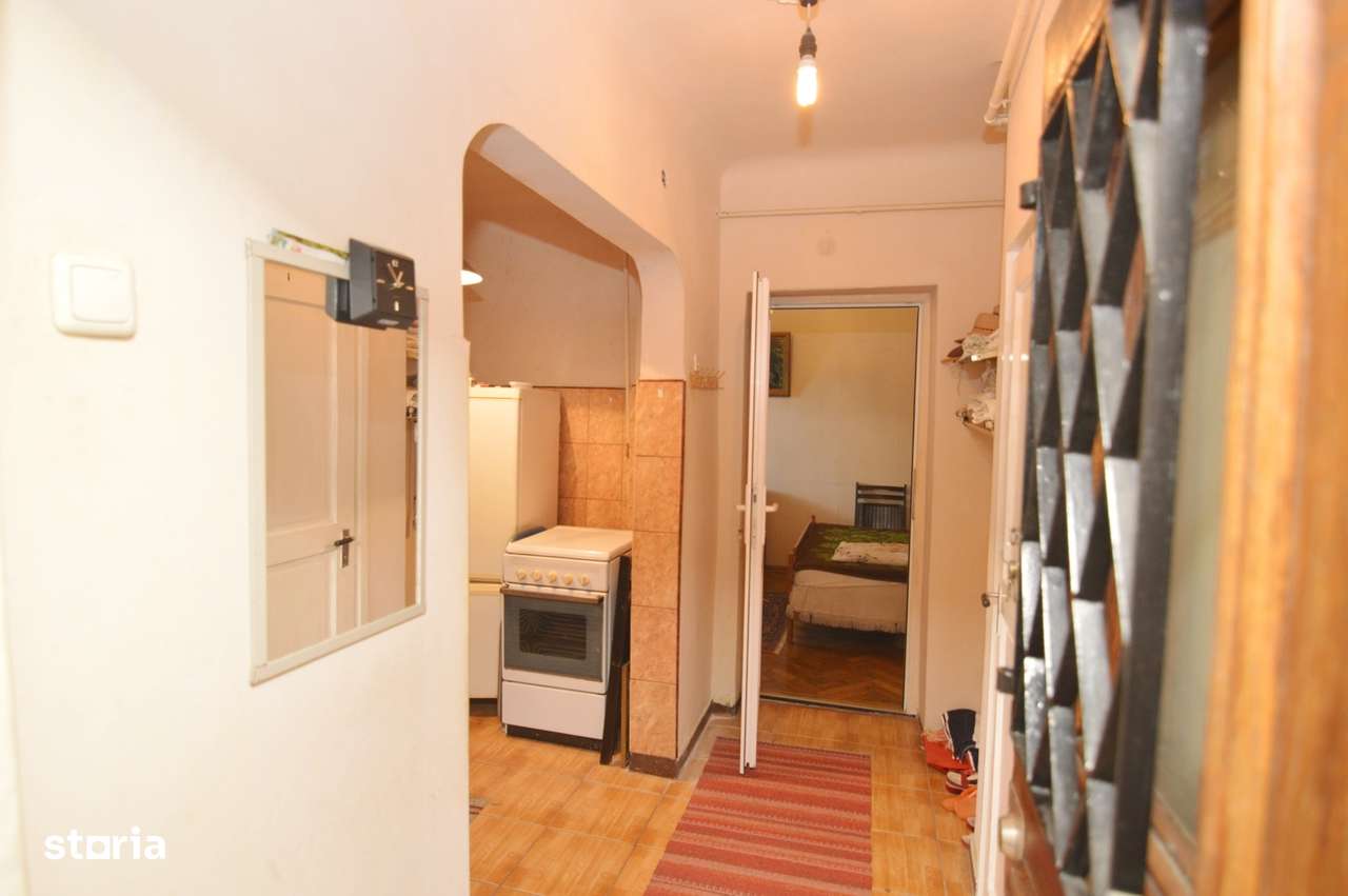 Garsoniera Baba Novac | Curte Generoasa | Localizare Excelenta-9