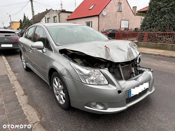 Toyota Avensis 2.2 D-4D Prestige - 26