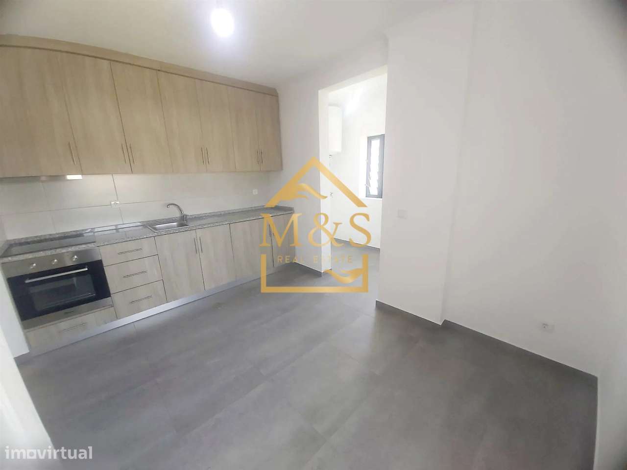 Apartamento T1 Remodelado , Varanda, Garagem - Rio Tinto - Porto-6