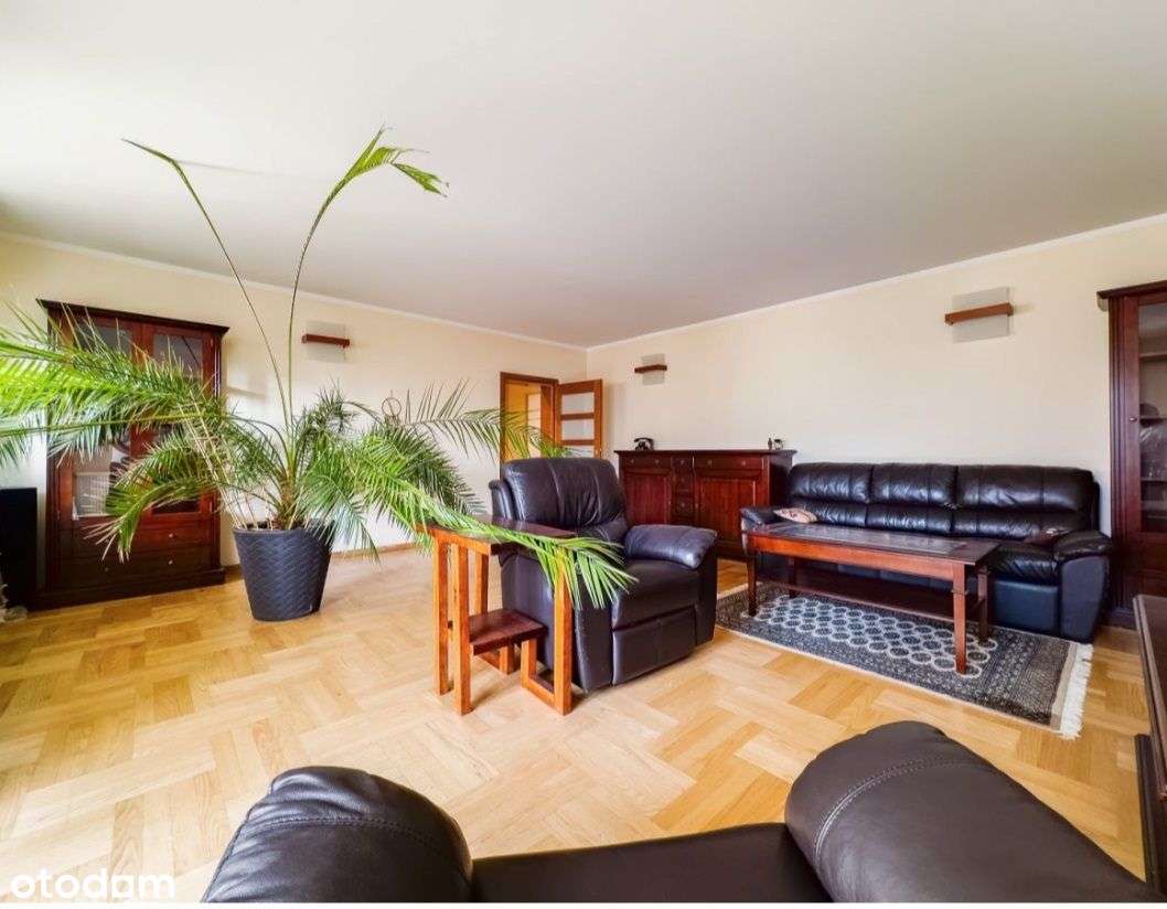 *czechów*2003 rok*3-4 pokojowe*1 pietro*-2