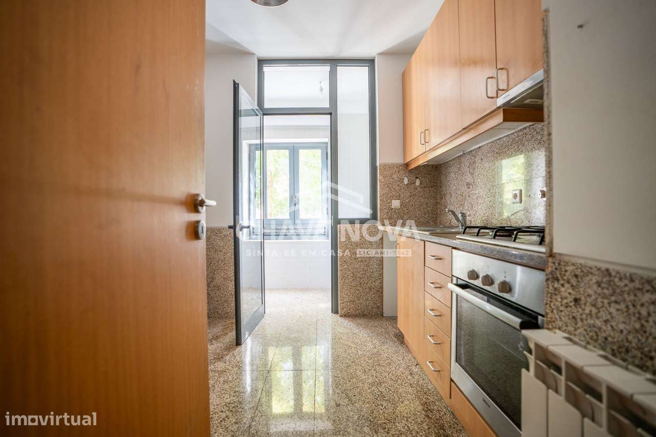 T1 c/ Lugar de Garagem na Quinta da Seara em Oliveira do Douro - Grande imagem: 4/10