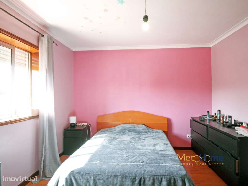 T2 com garagem Box e varanda voltado a Poente-19