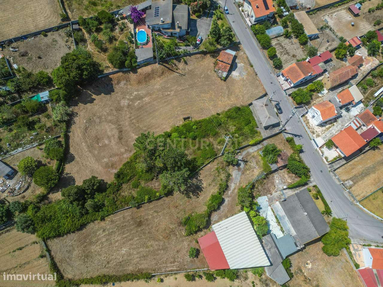 Terreno para habitação própria ou como investimento.-19