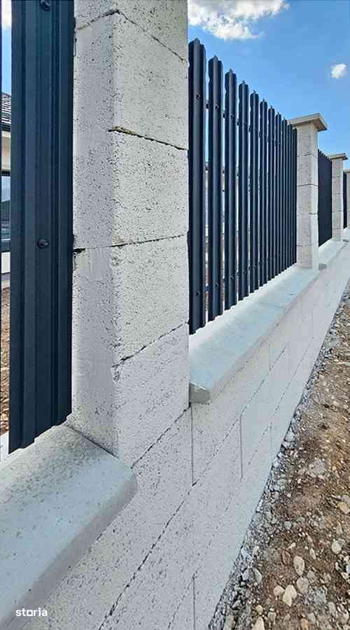 Casa de vanzare - Imagine principală: 4/8