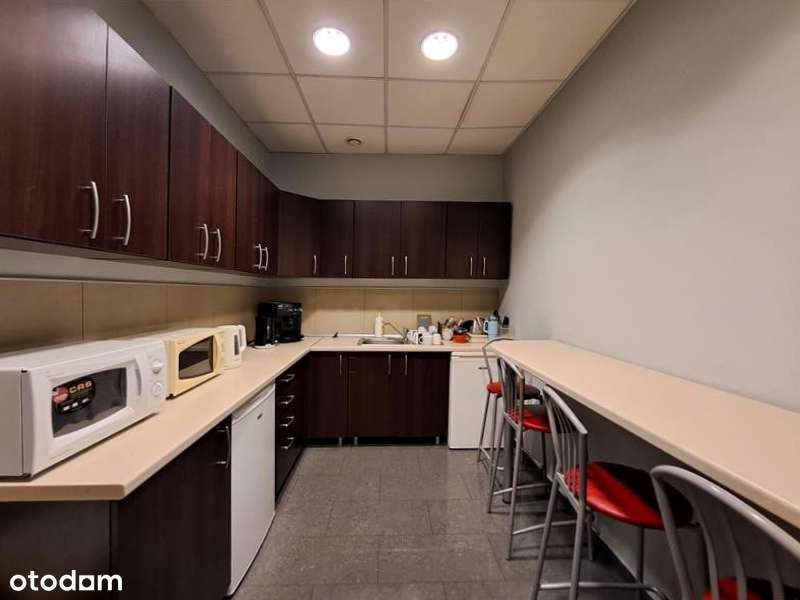 Inwestycja przy S1 | Kompleks biurowo-magazynowy | Operat 12,3 mln PLN-18