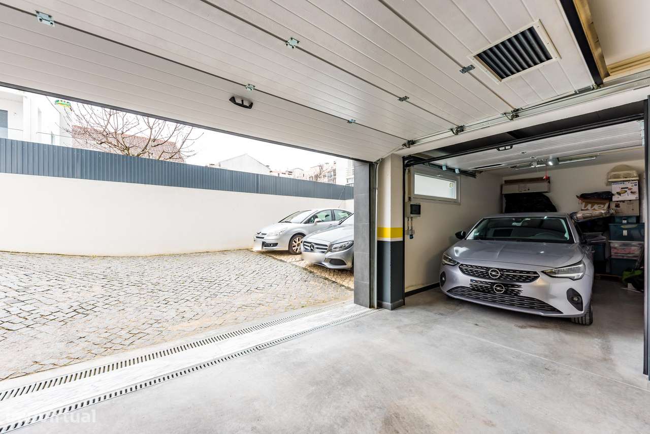 T2 Casal de Cambra | Seminovo | Garagem e Varanda-15