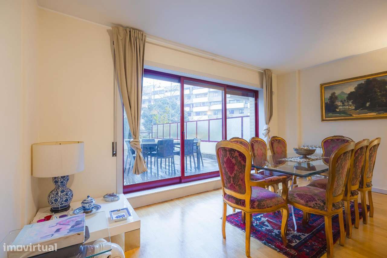 Exclusivo Duplex T5 no prestigiado “CONDOMÍNIO S. JOÃO BOSCO” - Grande imagem: 3/54