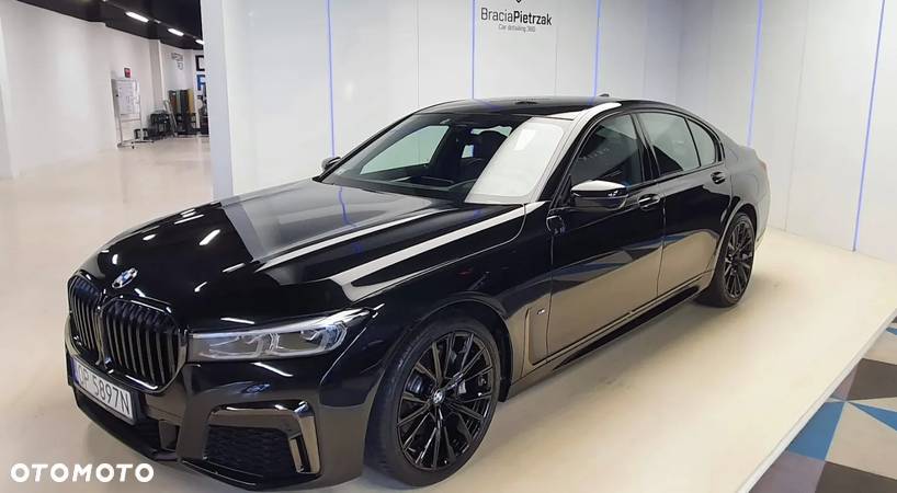 BMW Seria 7 740i - 1