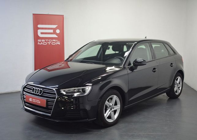 Audi A3 Sportback 1.6 Tdi S-line S Tronic Agosto/15, Carros - Utilitário,  à venda, Porto