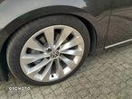 Volkswagen Passat 2.0 TDI DPF Highline - 10