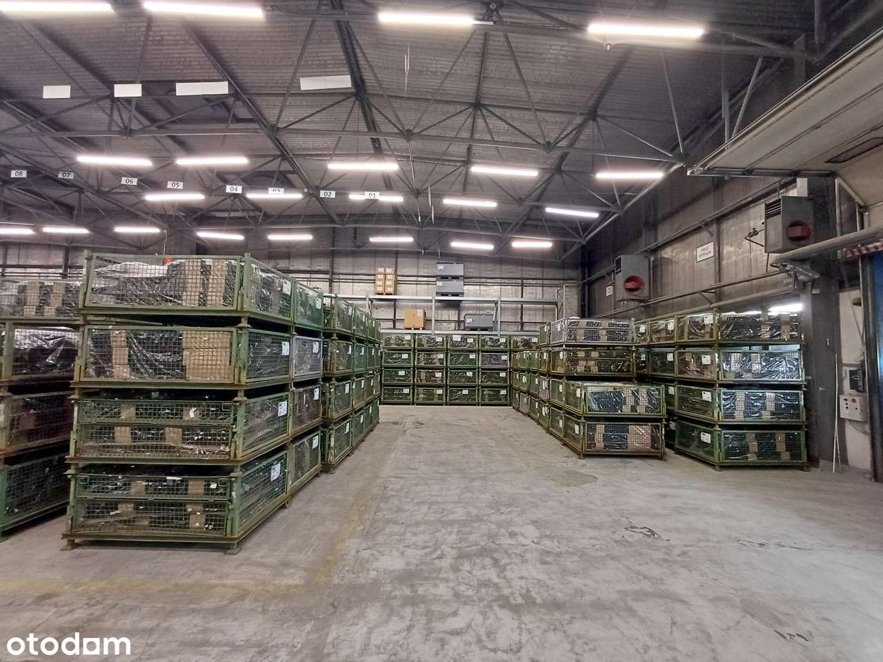 Na sprzedaż atrakcyjny kompleks magazynowy z długą umową najmu 4 870m²-4