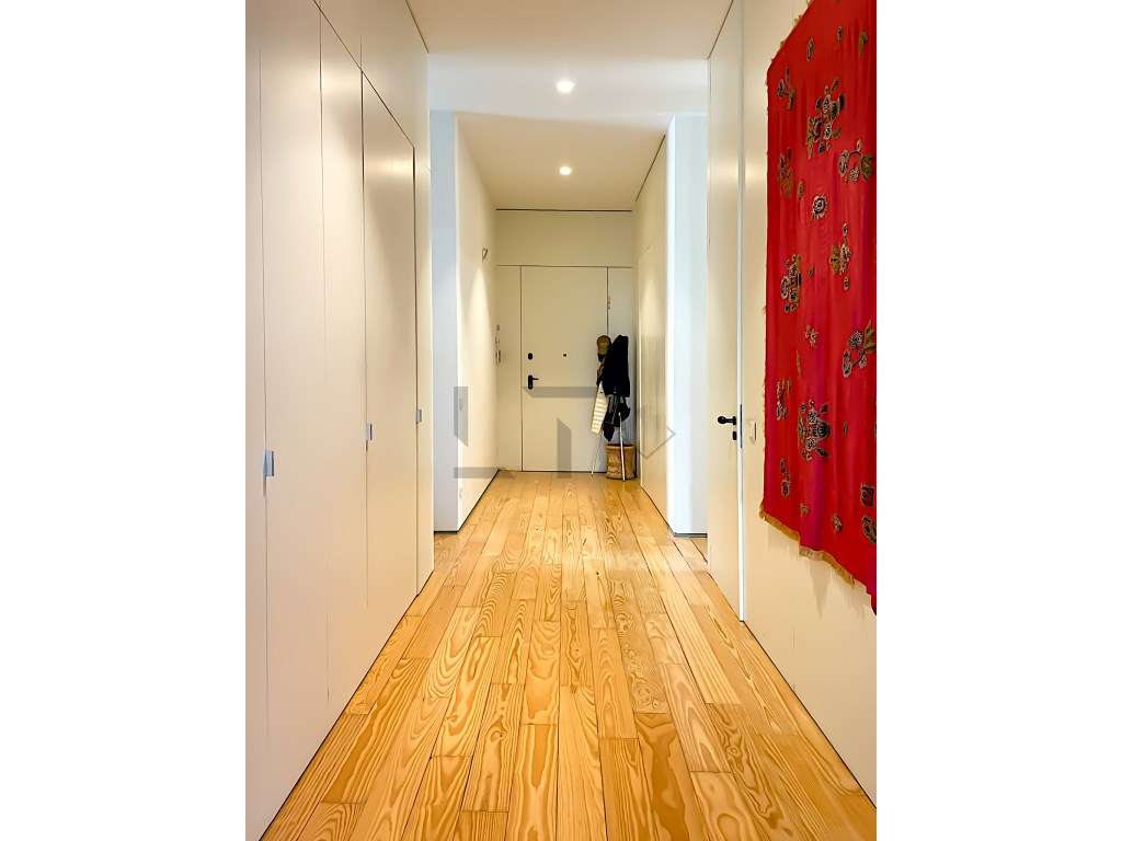 Apartamento T3+1 com Jardim Privado no Palácio Vila Garcia para Ven...-18