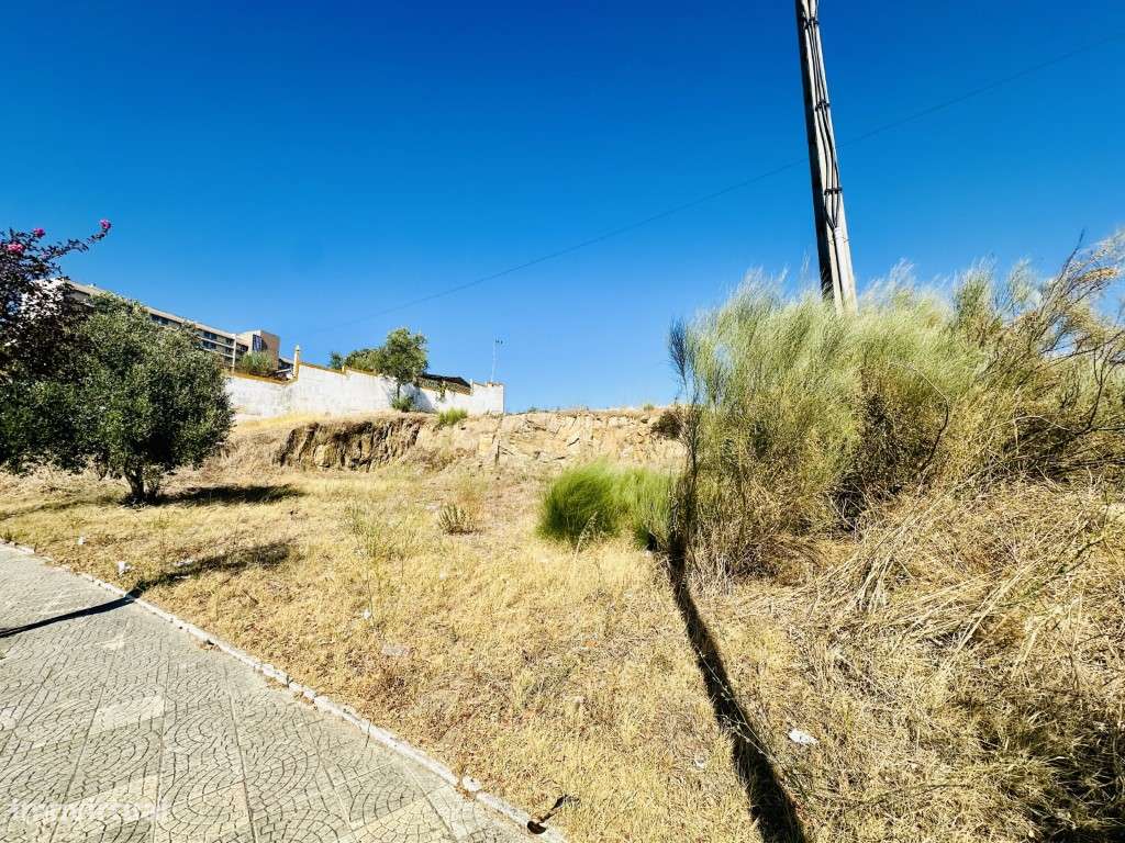 Lote de terreno para construção urbana - Grande imagem: 4/10